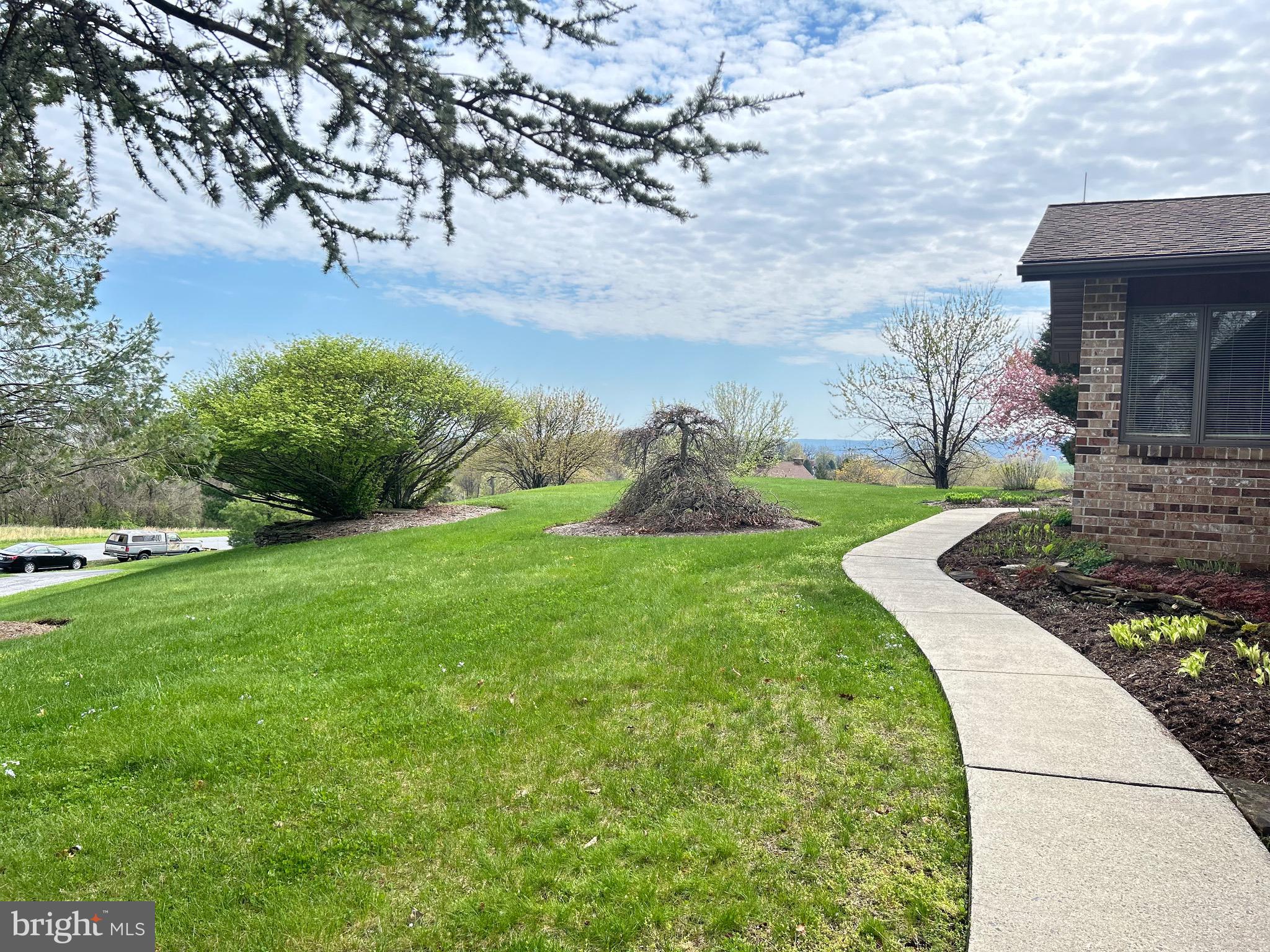 NORTH HILL ESTATES - Residential