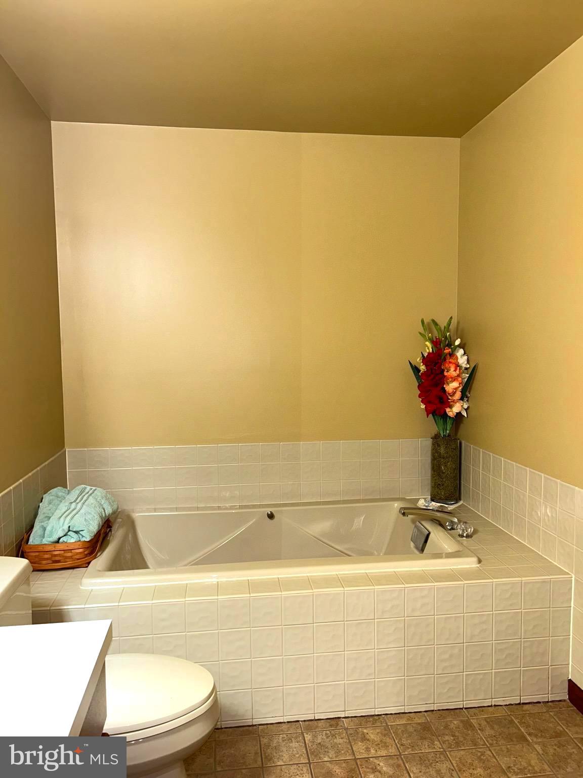 NORTH HILL ESTATES - Residential