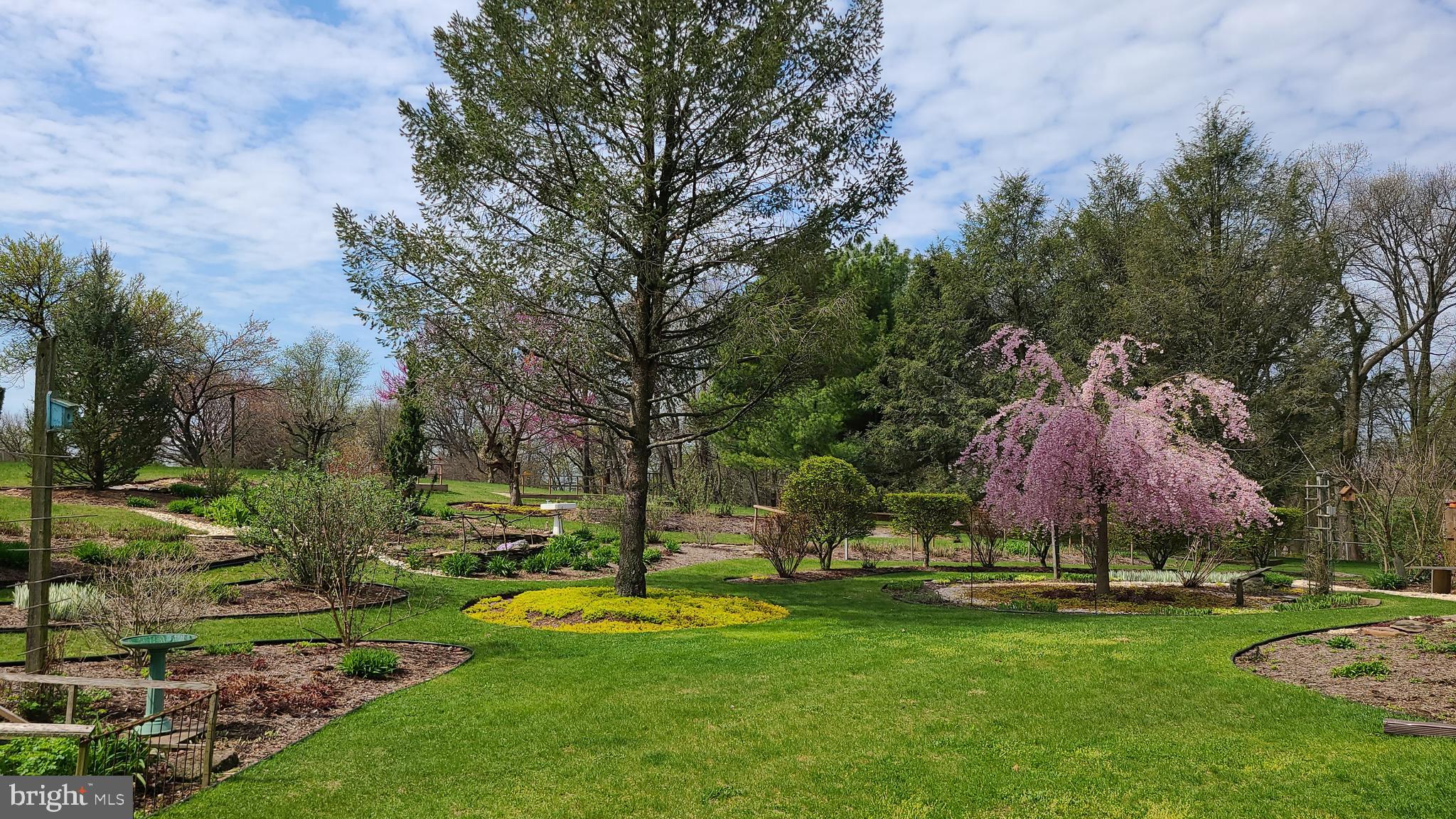 NORTH HILL ESTATES - Residential