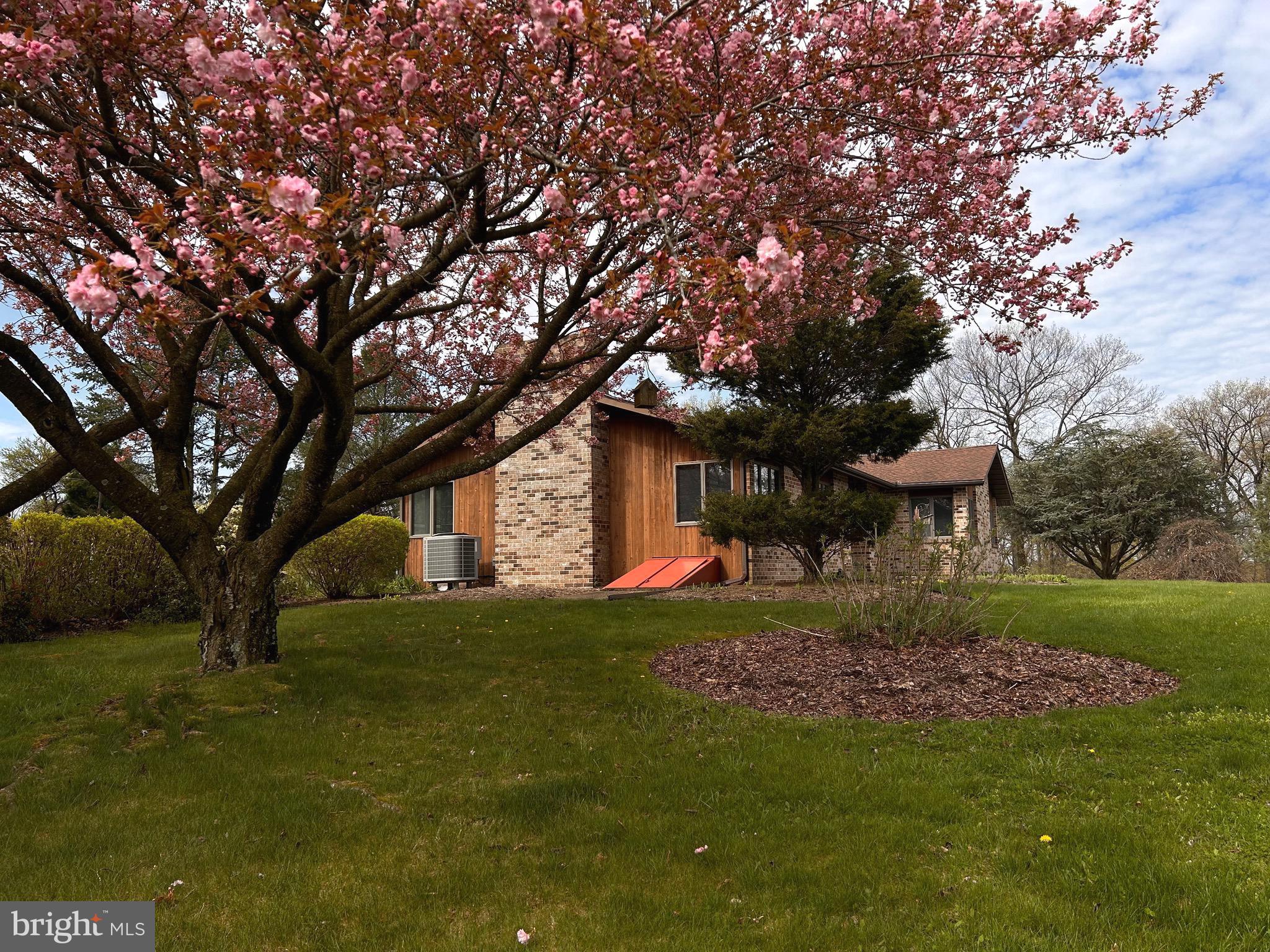 NORTH HILL ESTATES - Residential