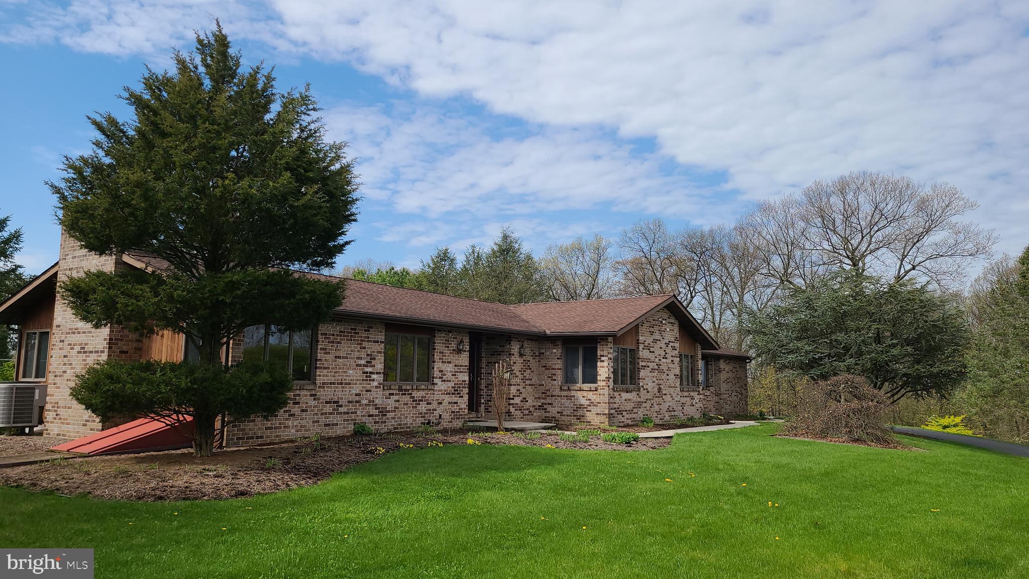 NORTH HILL ESTATES - Residential