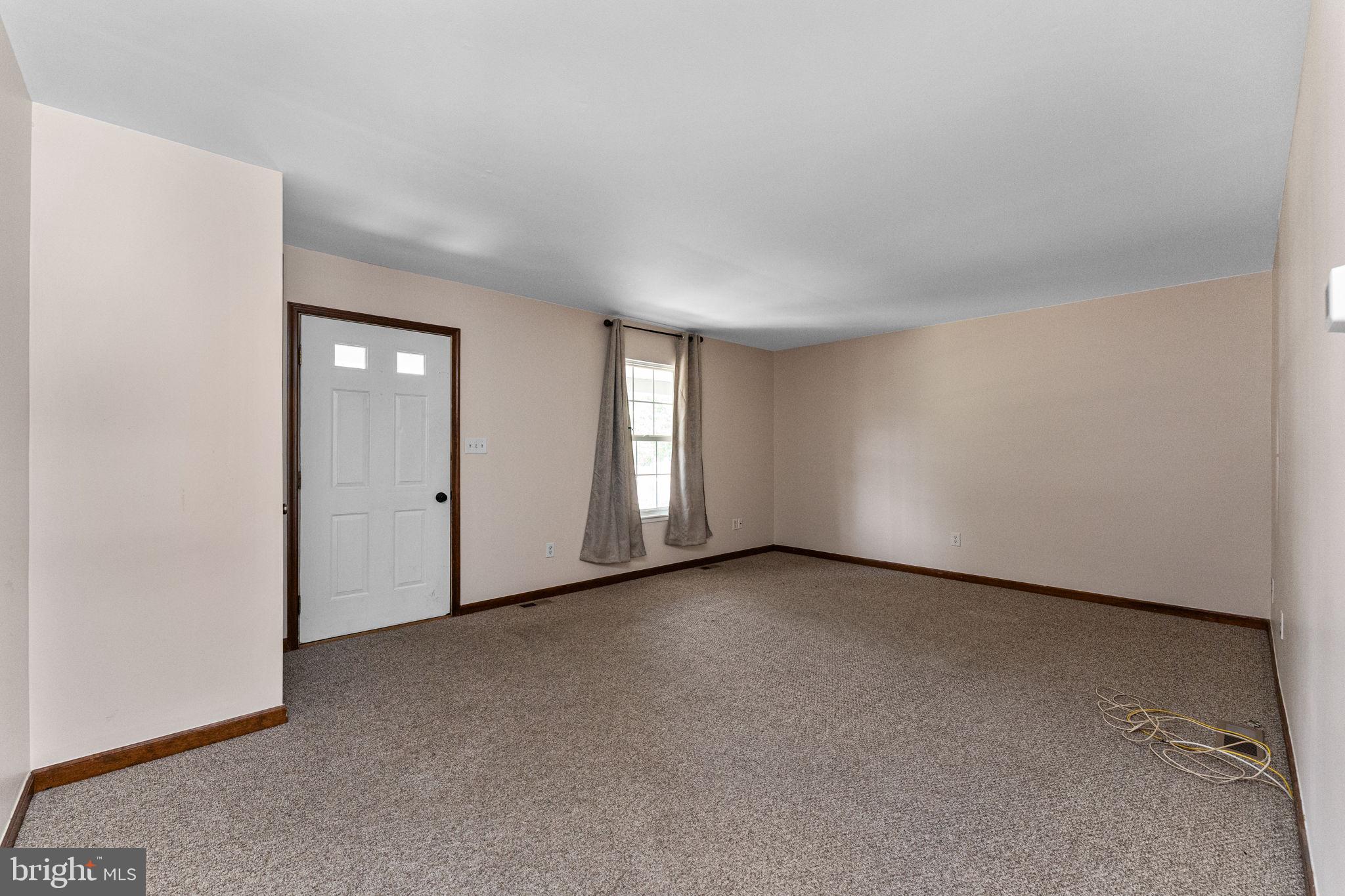 221 PENNWOOD DRIVE