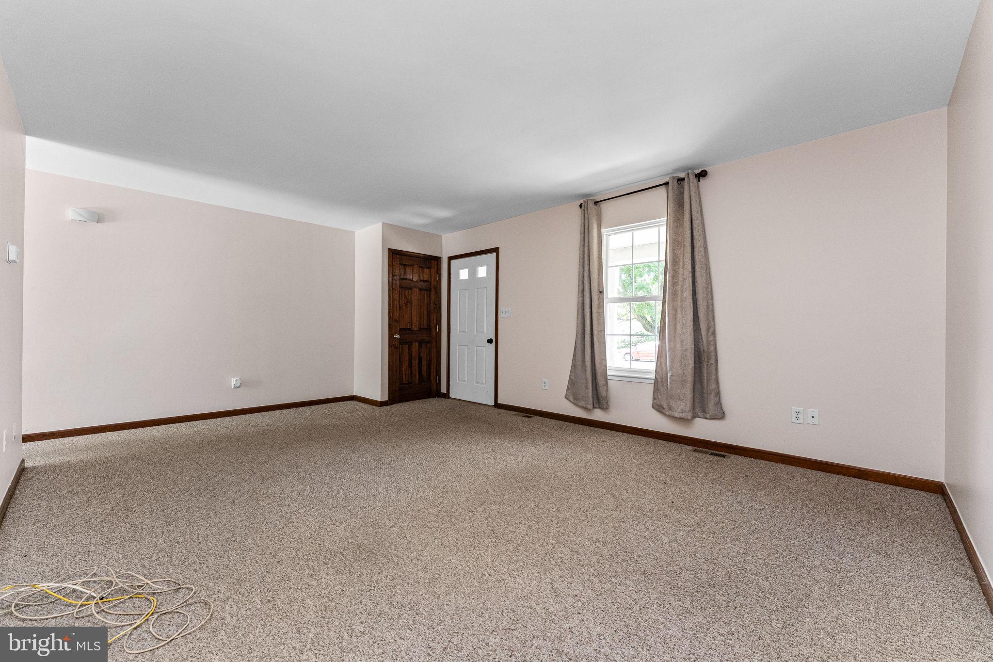 221 PENNWOOD DRIVE