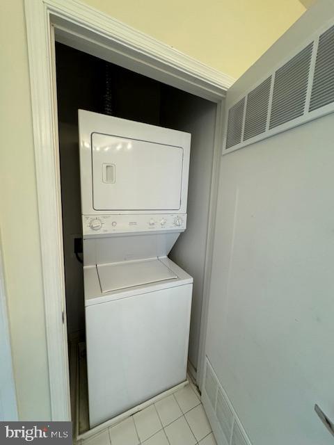 8045 AT SILVER SPRING METRO - Residential Lease