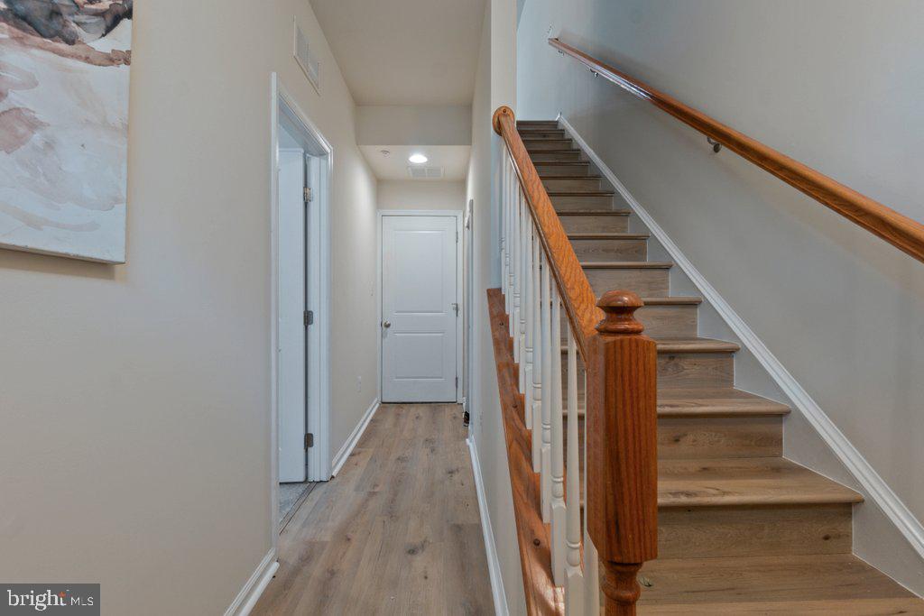 7569 HEARTHSIDE WAY