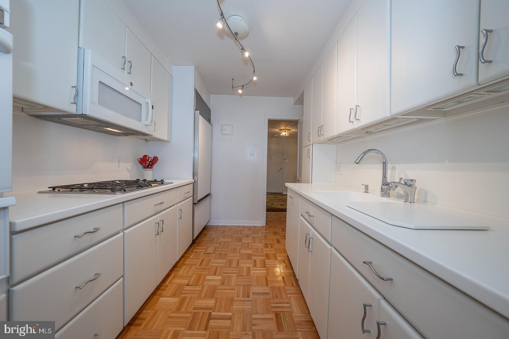 SOCIETY HILL - Residential