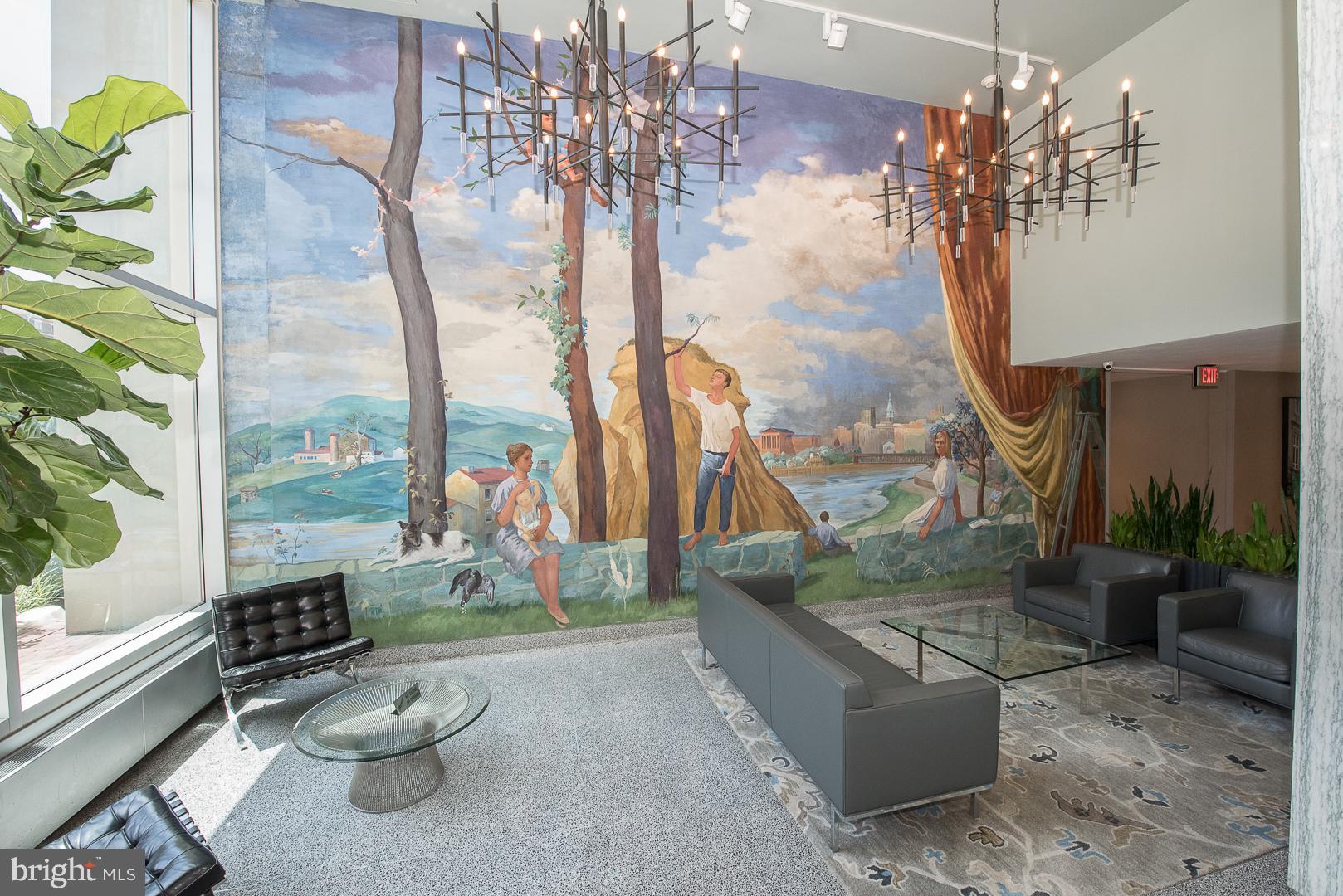 SOCIETY HILL - Residential