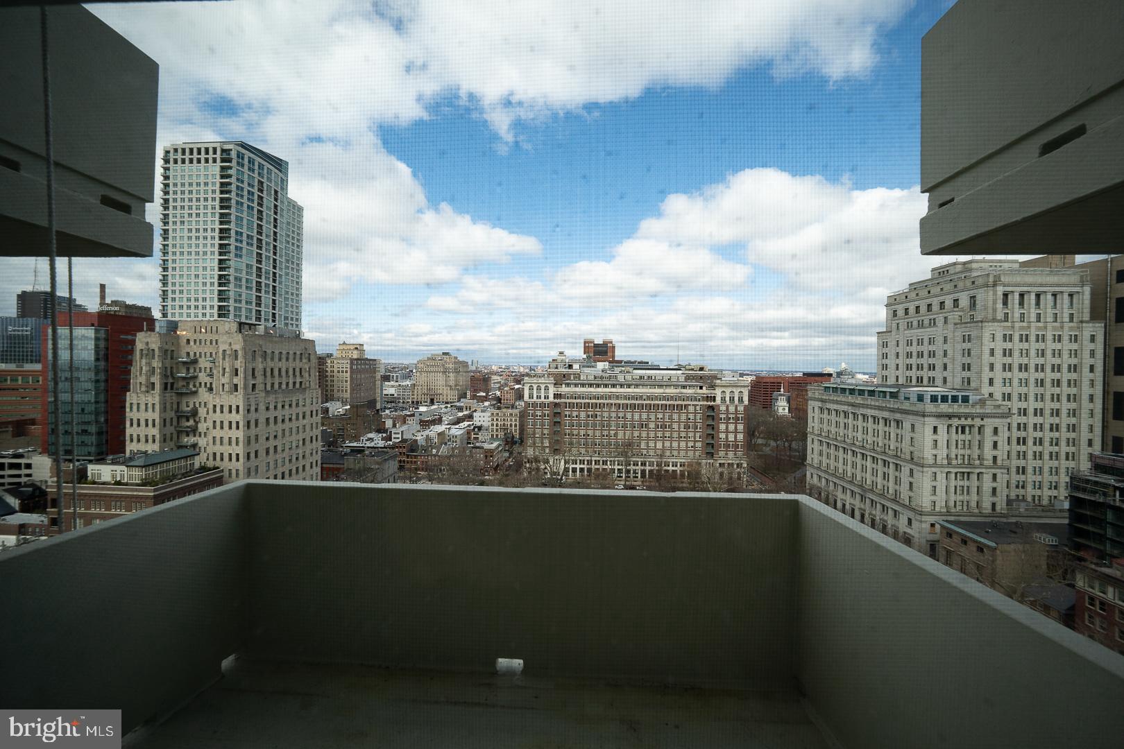 SOCIETY HILL - Residential