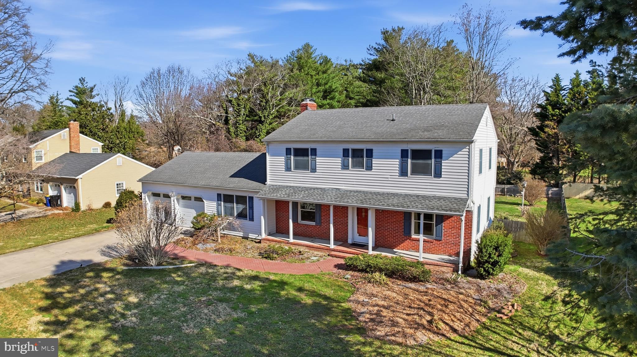 135 N FAIRFIELD DRIVE