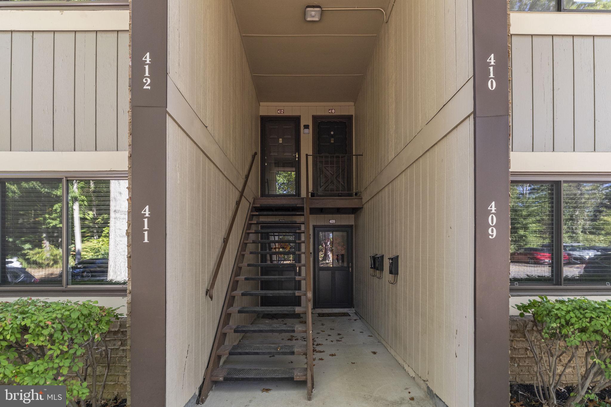 115 E KINGS HIGHWAY 412