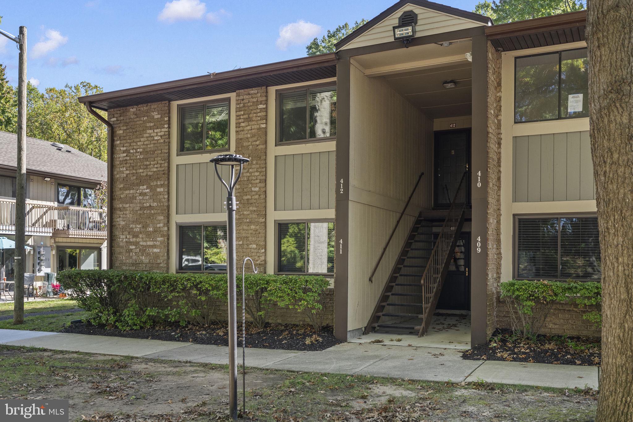 115 E KINGS HIGHWAY 412