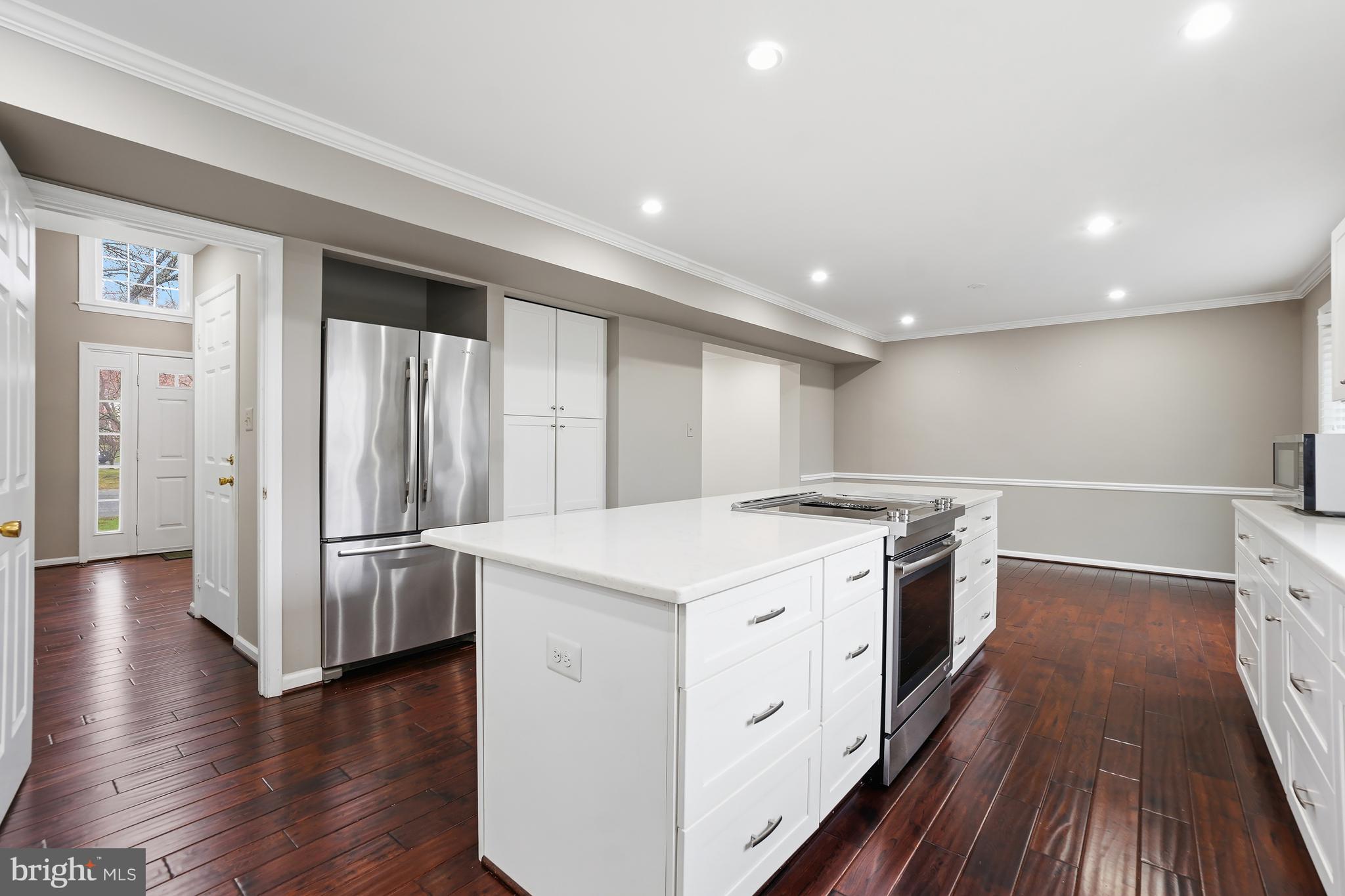 GUNNERS LAKE VILLAGE - Residential