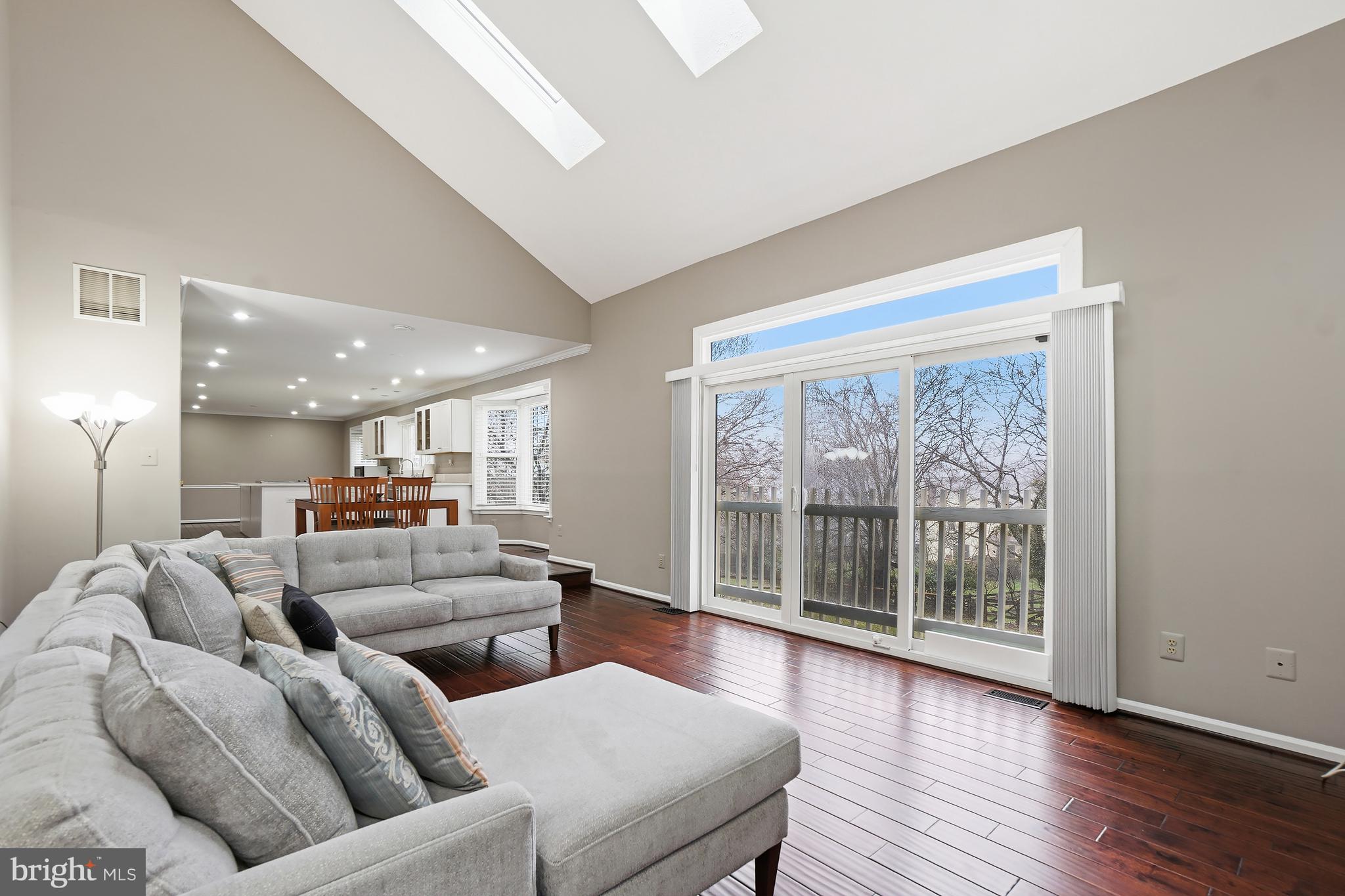 GUNNERS LAKE VILLAGE - Residential