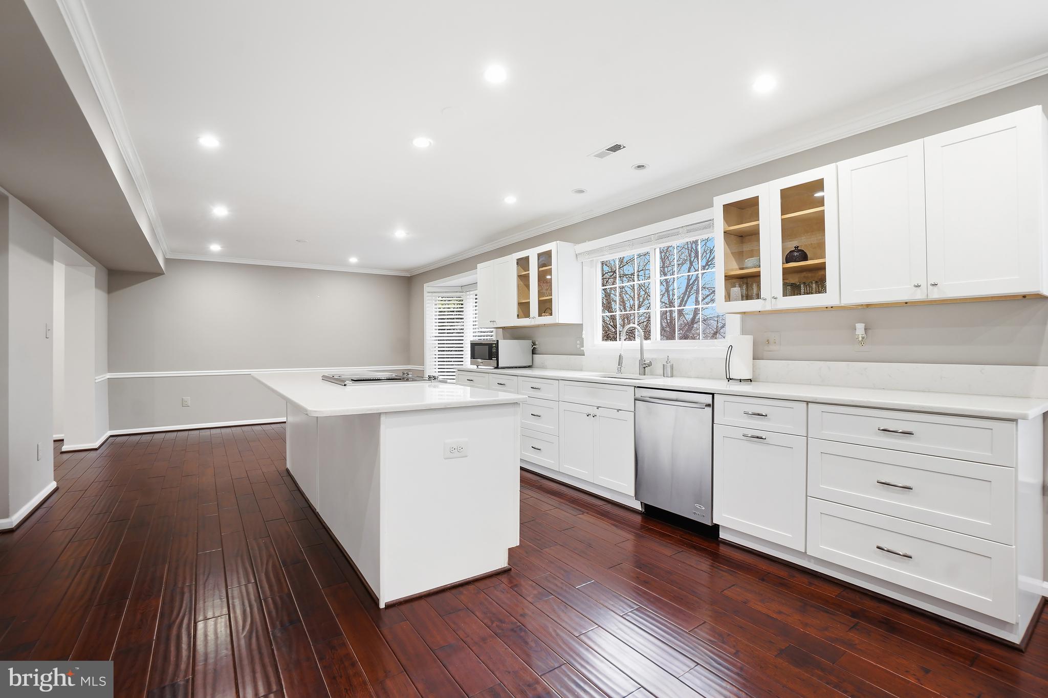 GUNNERS LAKE VILLAGE - Residential