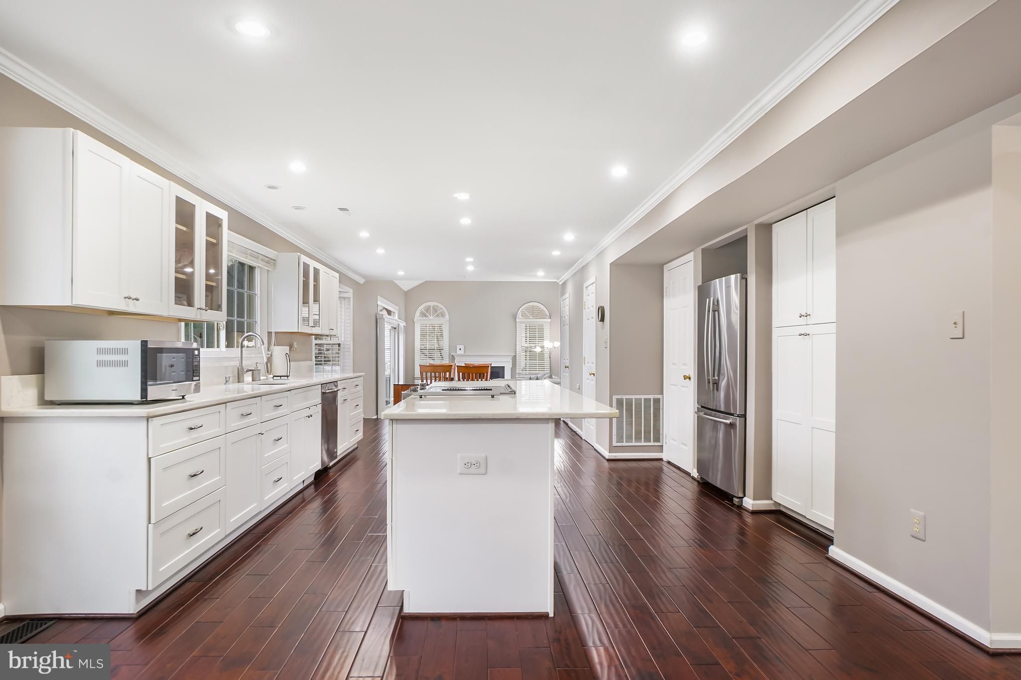 GUNNERS LAKE VILLAGE - Residential