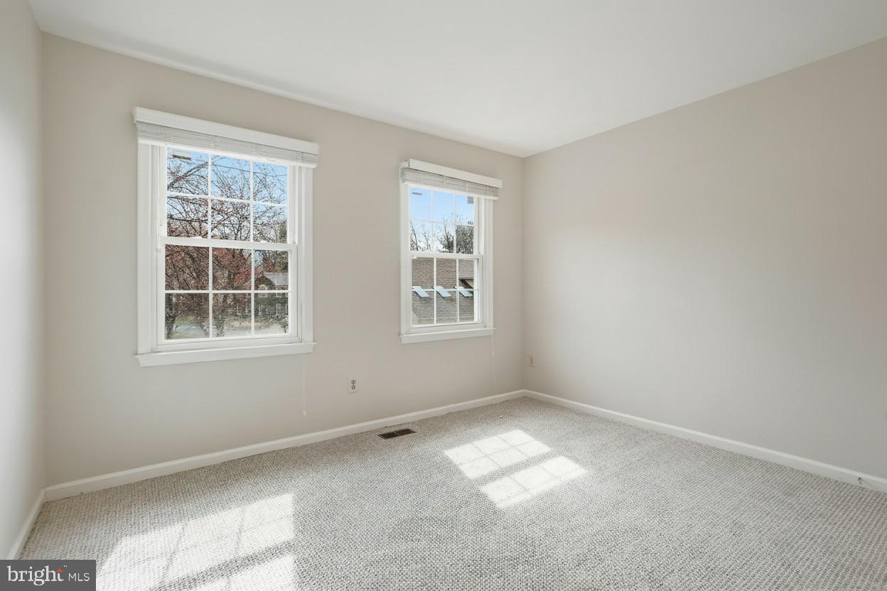 GUNNERS LAKE VILLAGE - Residential