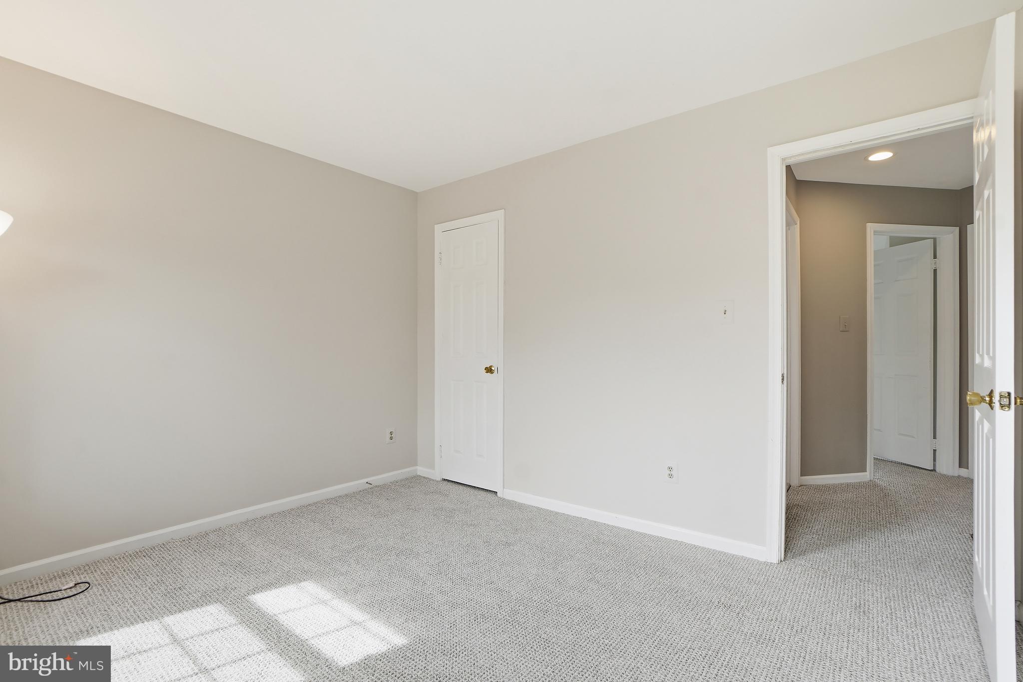 GUNNERS LAKE VILLAGE - Residential