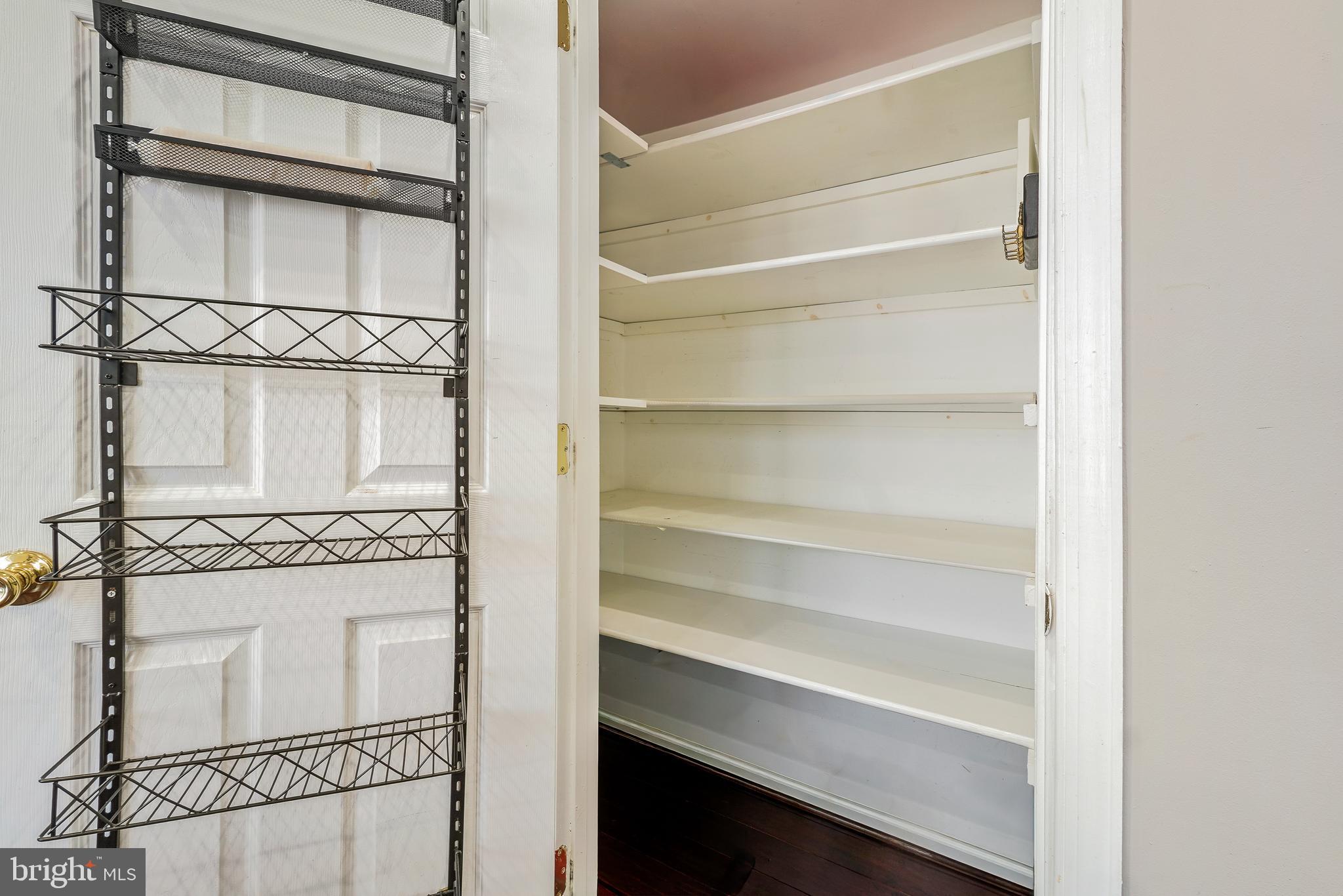 GUNNERS LAKE VILLAGE - Residential