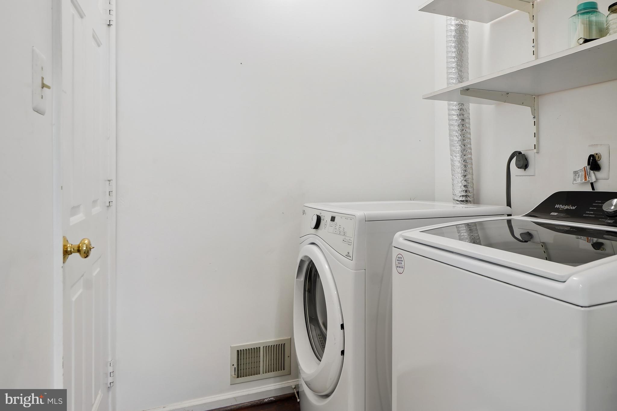 GUNNERS LAKE VILLAGE - Residential