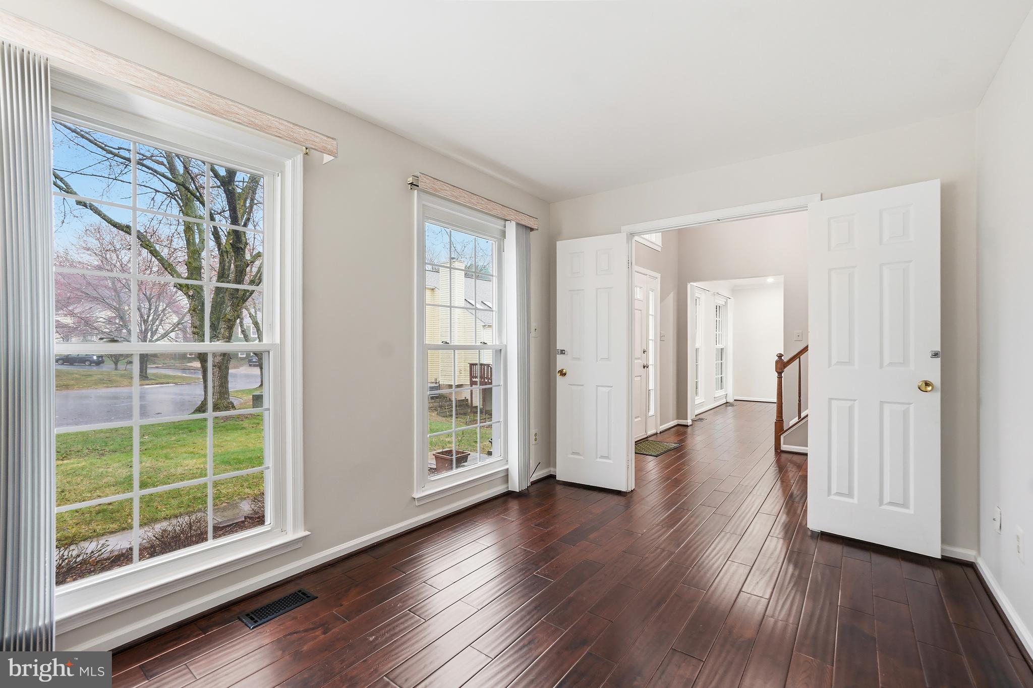 GUNNERS LAKE VILLAGE - Residential