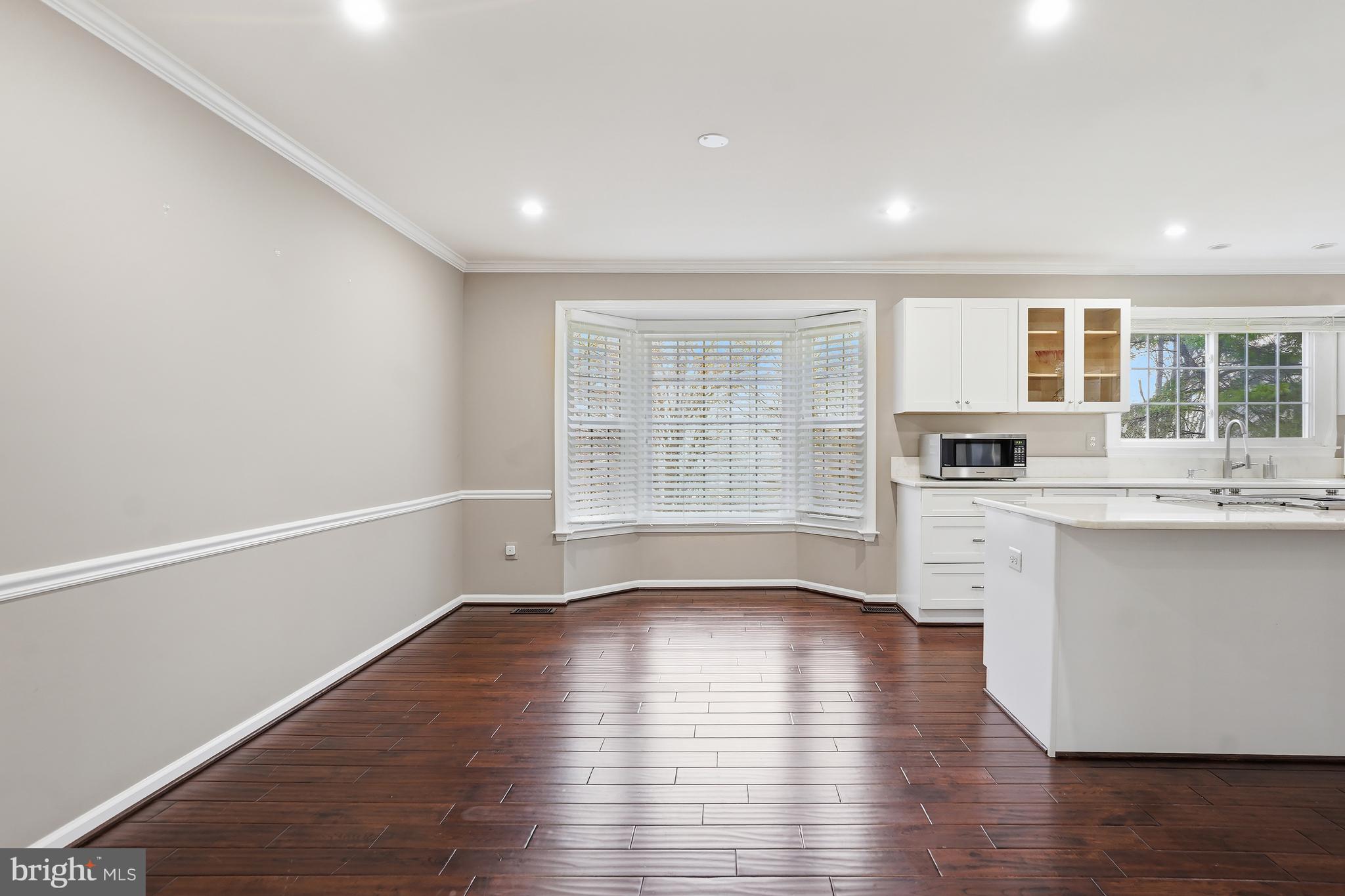 GUNNERS LAKE VILLAGE - Residential