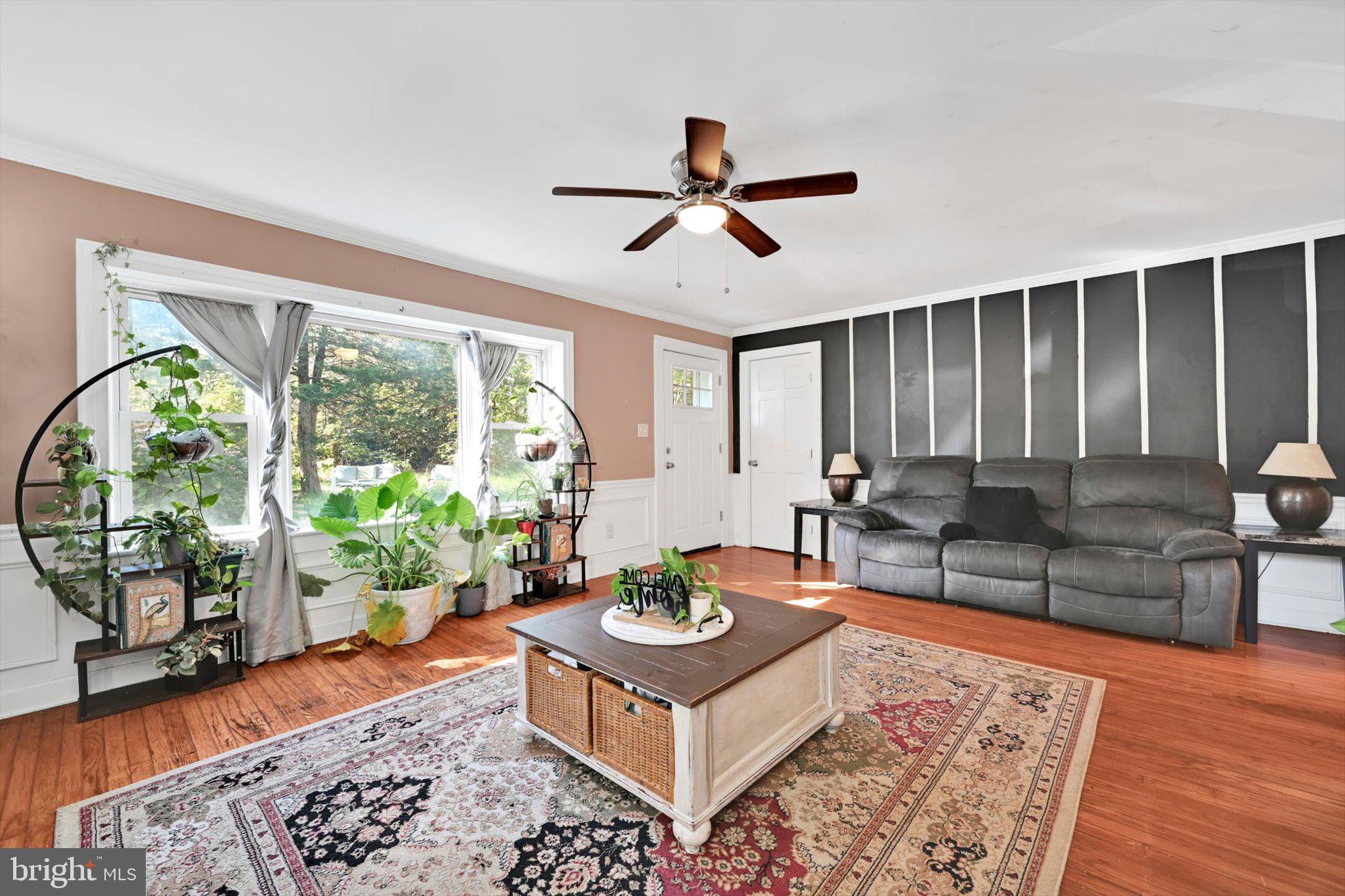 2211 STRASBURG ROAD