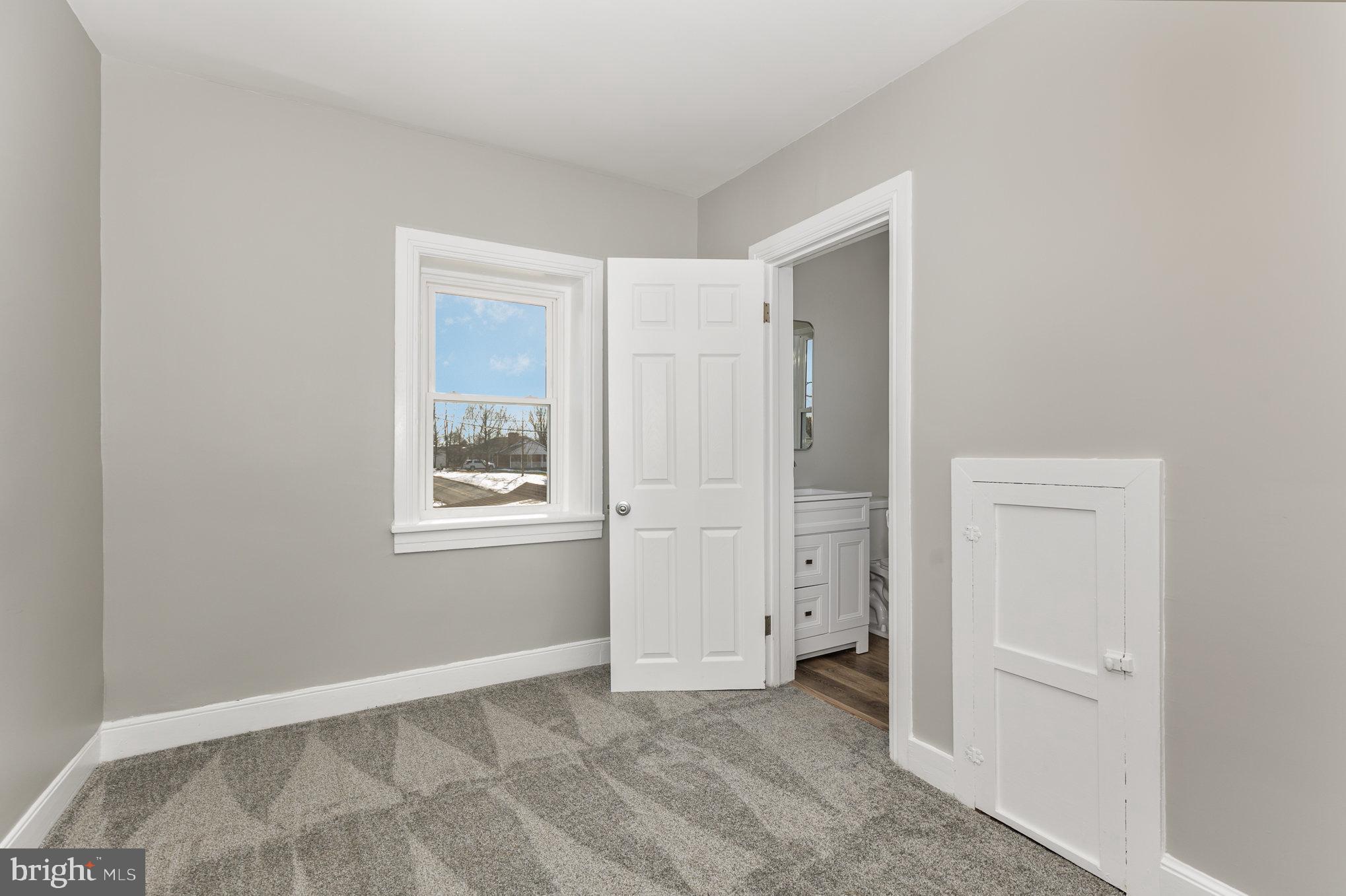 FAYETTEVILLE - Residential