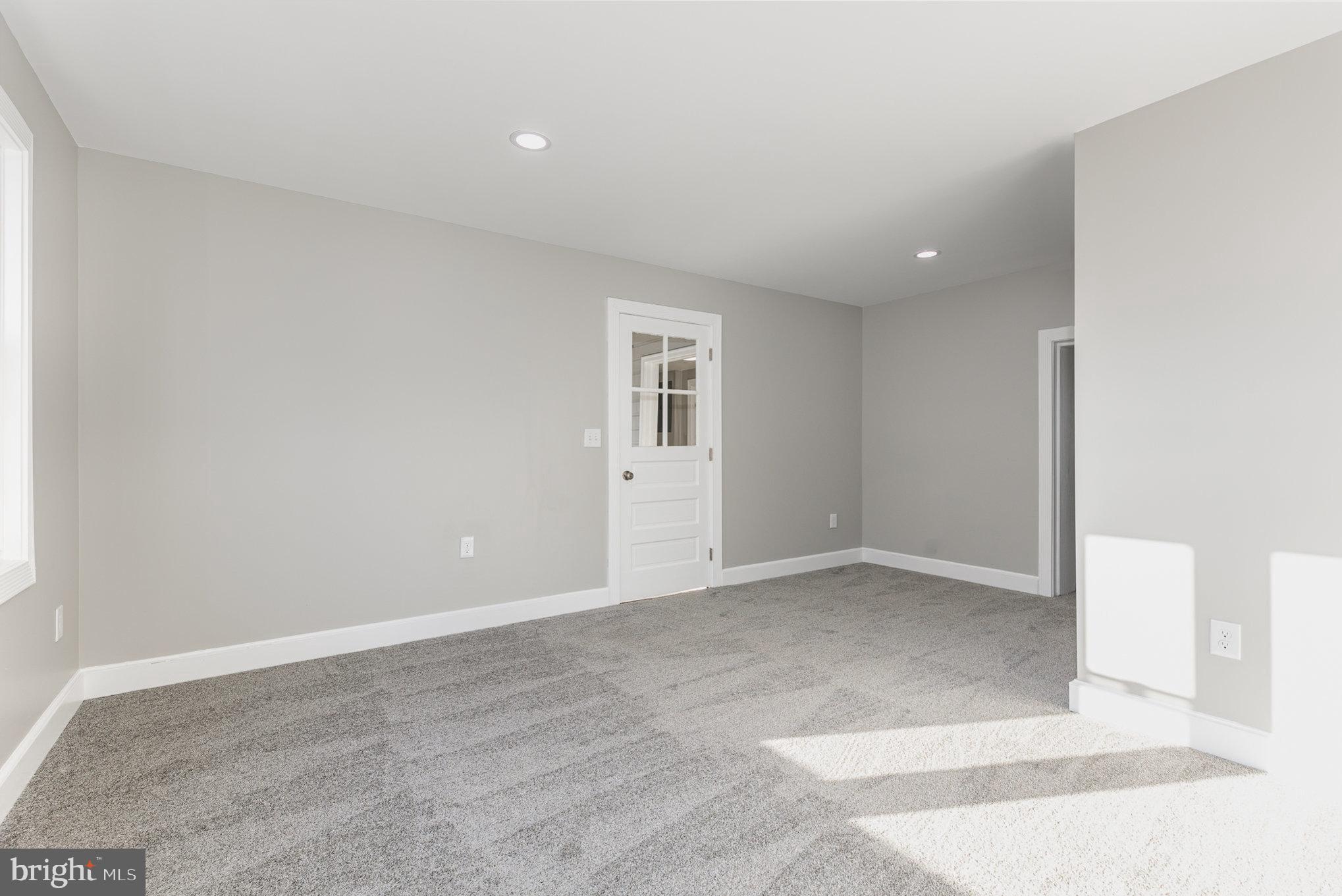 FAYETTEVILLE - Residential