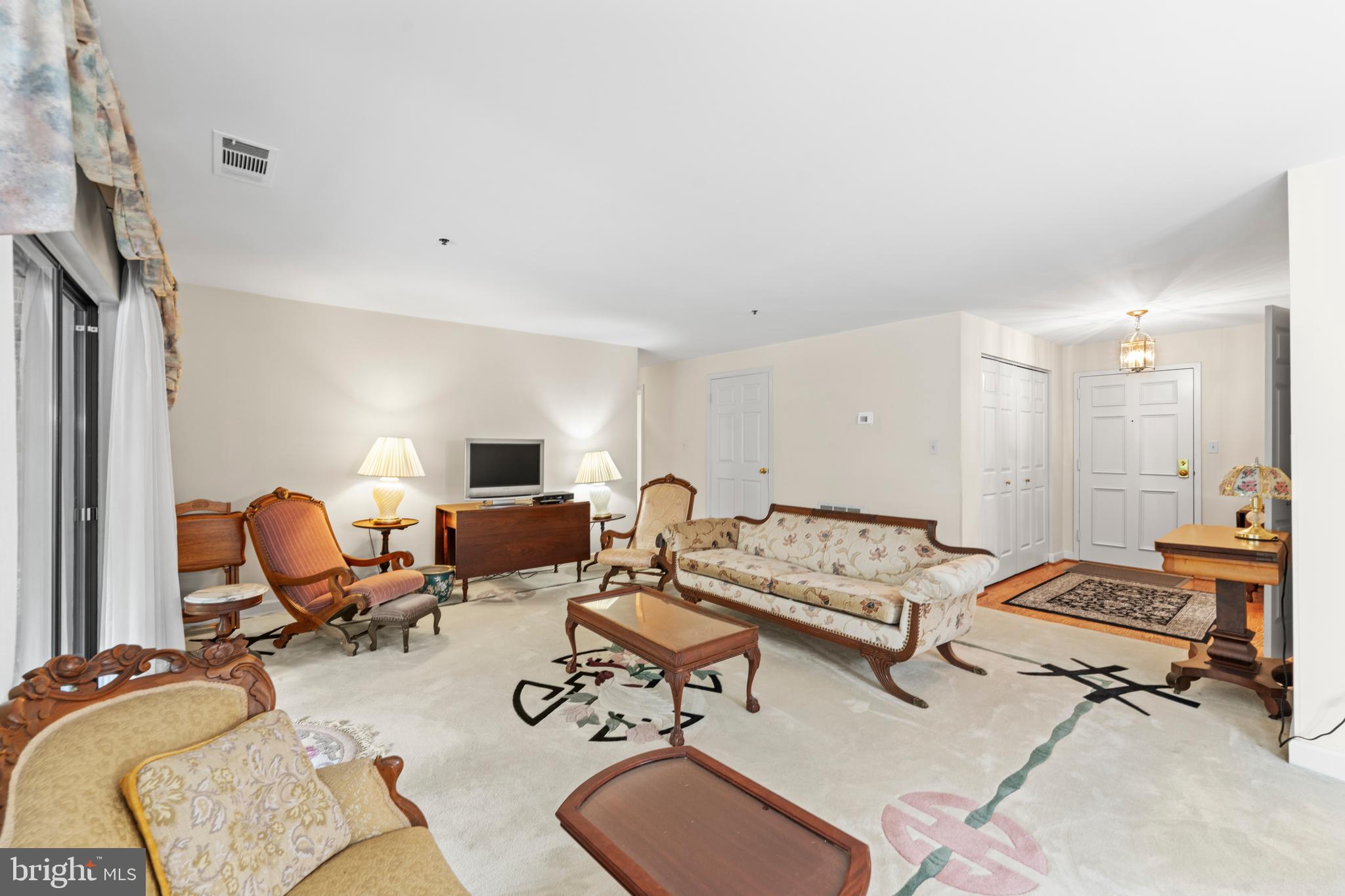 TOWSONGATE - Residential