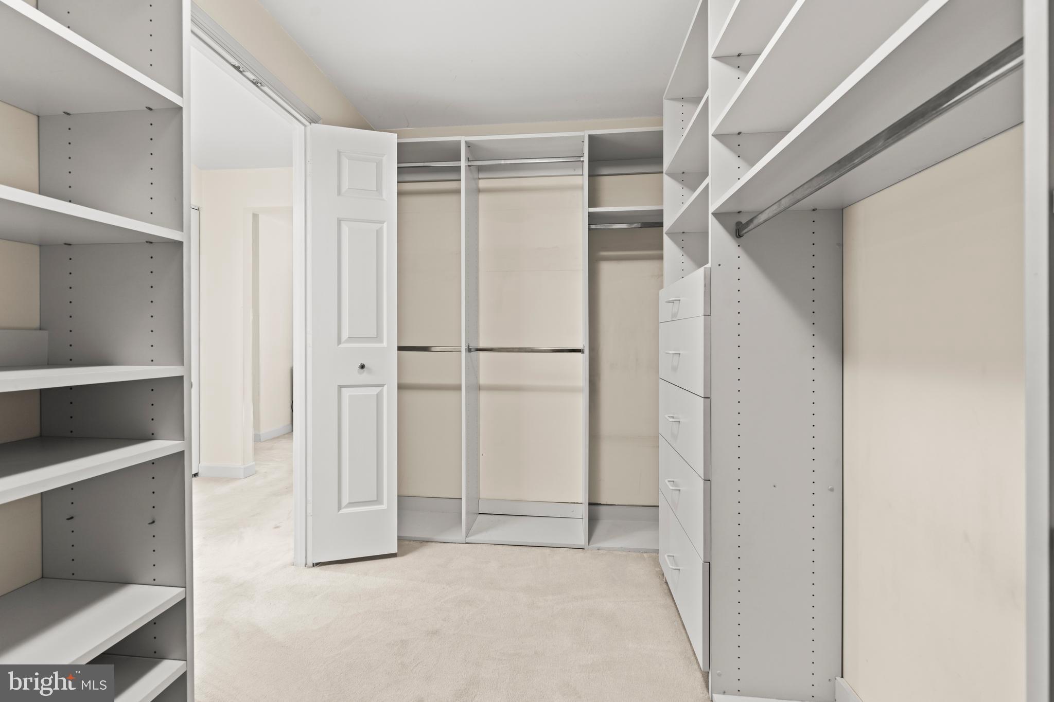 TOWSONGATE - Residential