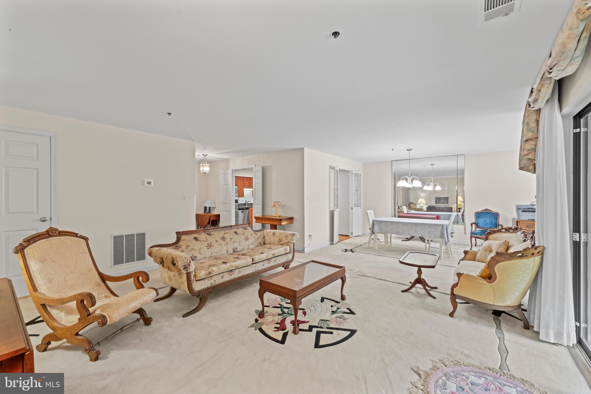 TOWSONGATE - Residential