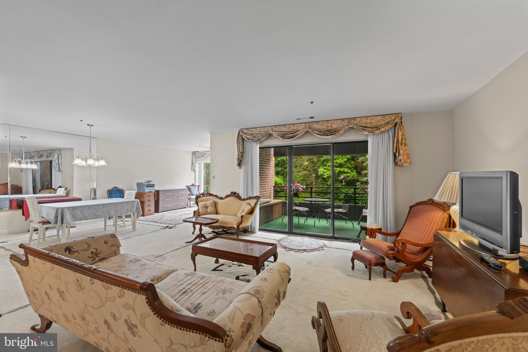 TOWSONGATE - Residential