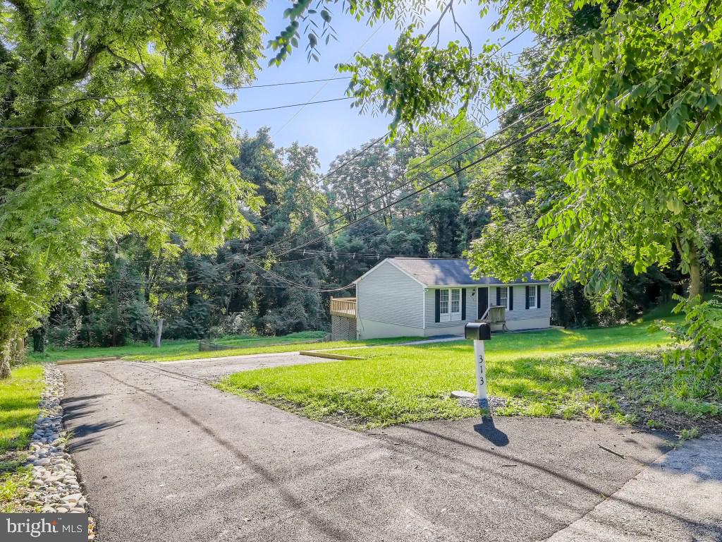 TEN HILLS - Residential