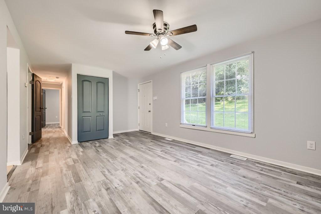 TEN HILLS - Residential