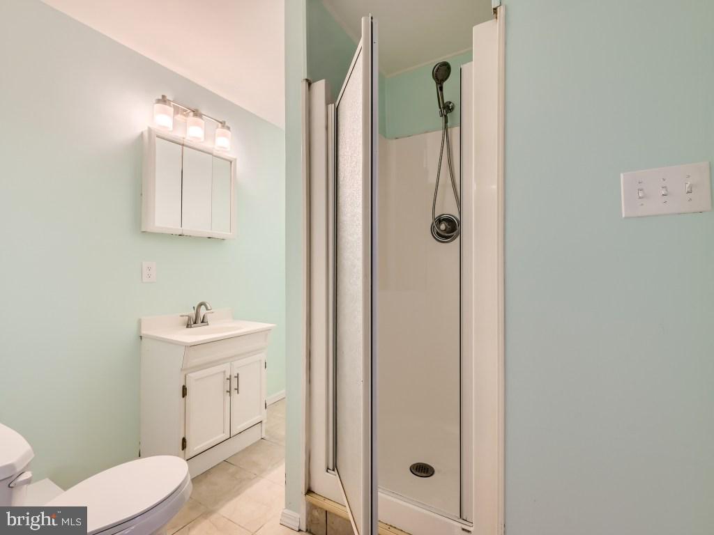 TEN HILLS - Residential