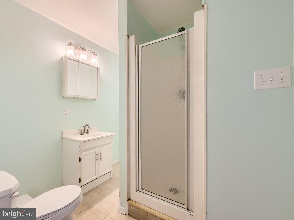 TEN HILLS - Residential