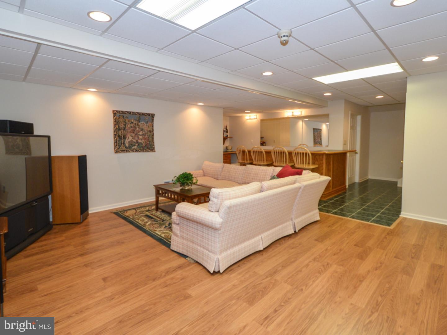 MEADOW VIEW ESTS - Residential