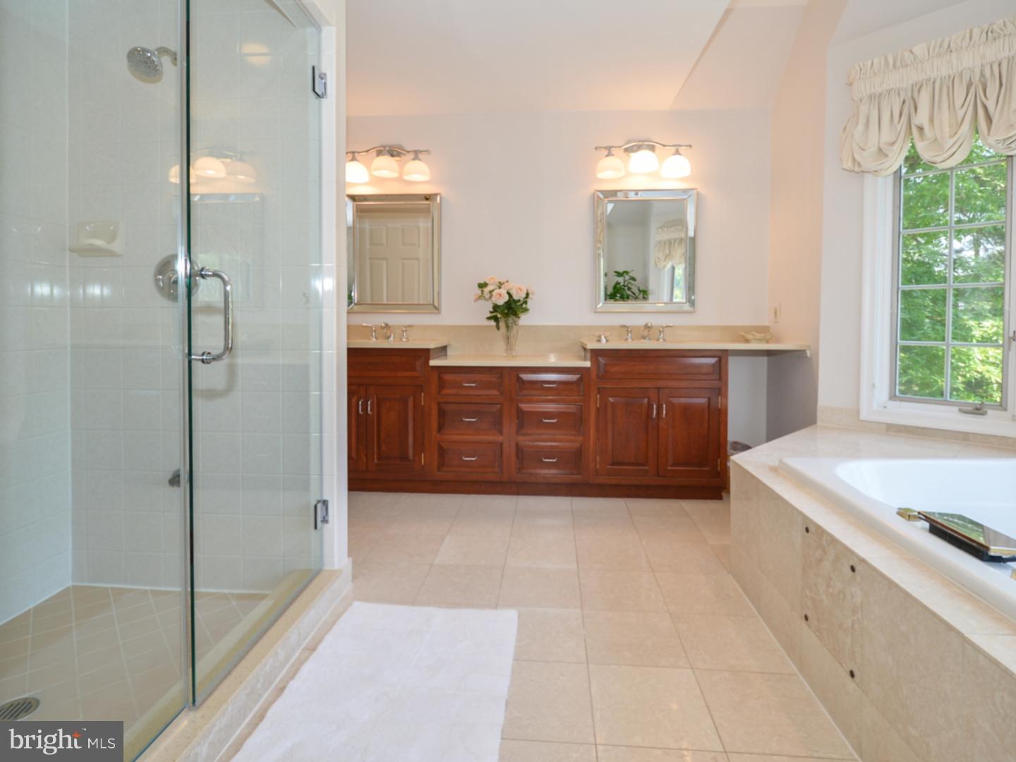 MEADOW VIEW ESTS - Residential