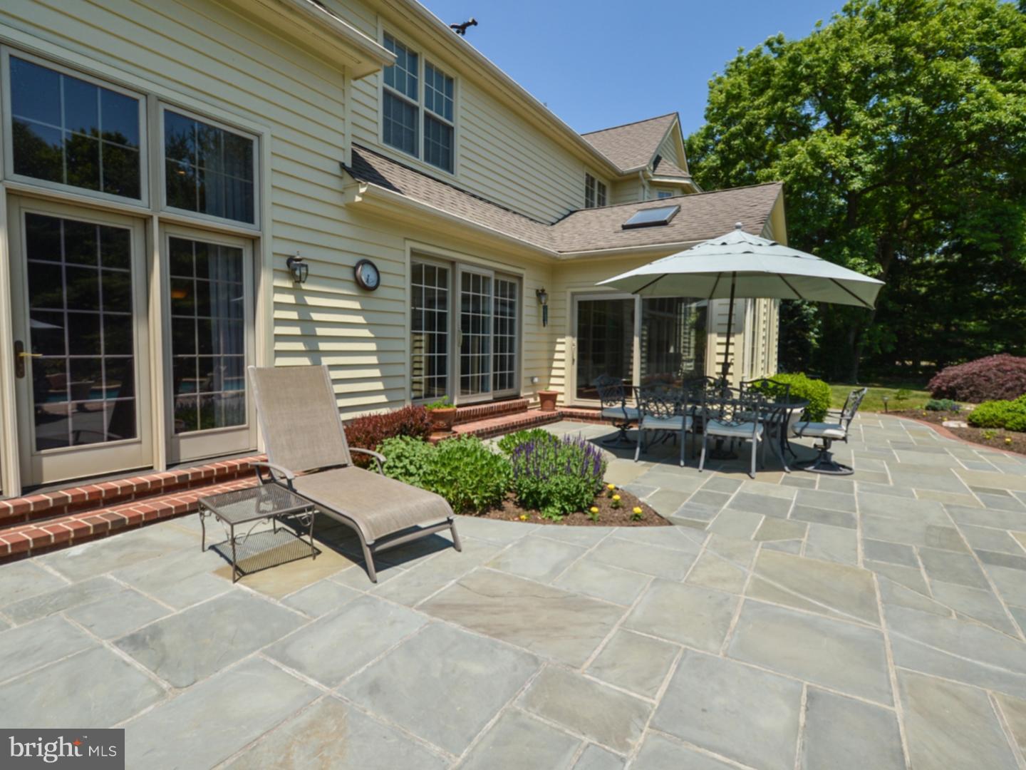 MEADOW VIEW ESTS - Residential