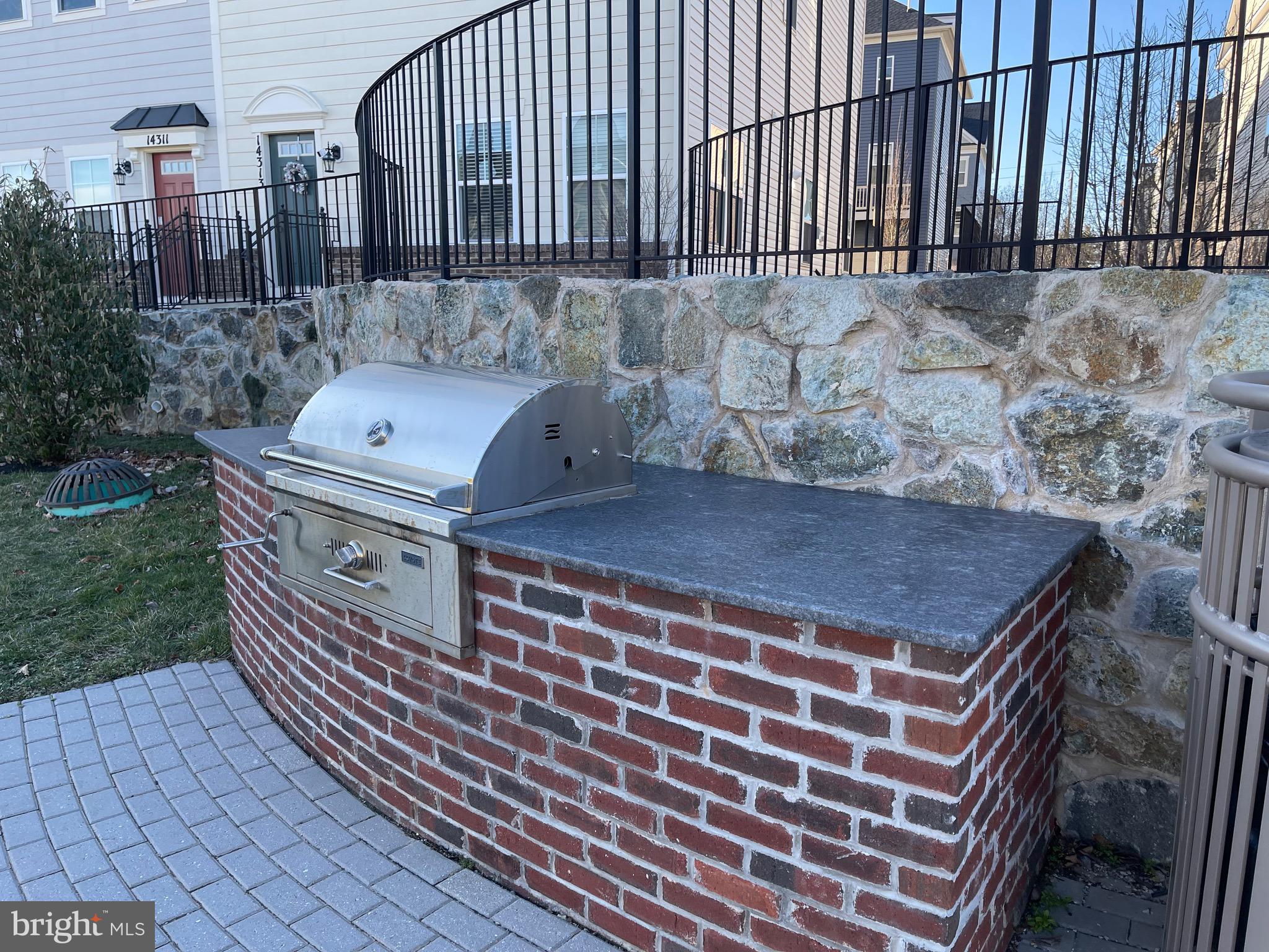 POTOMAC STATION - Residential Lease