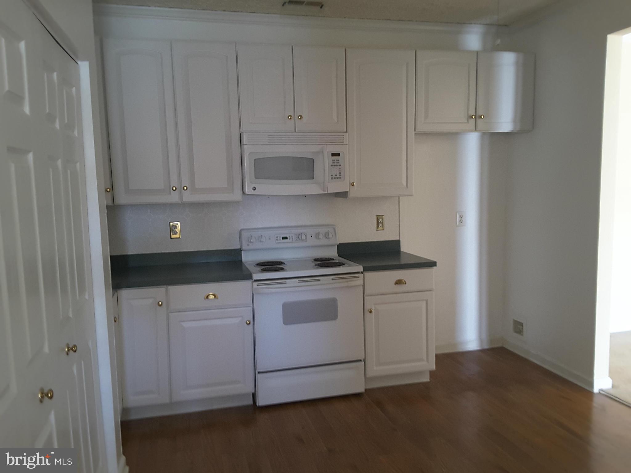 DURHAM MANOR - Residential