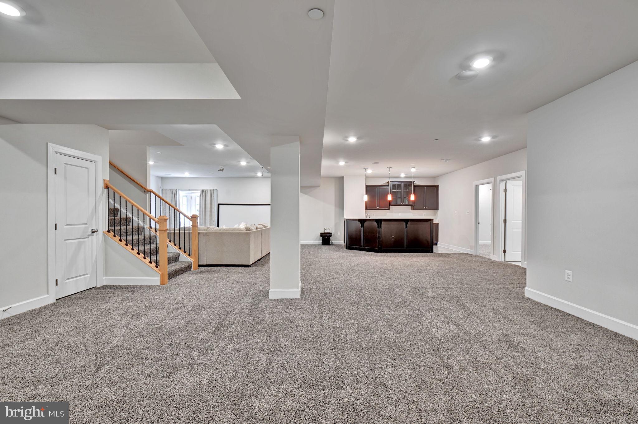 OAK CREEK CLUB - Residential
