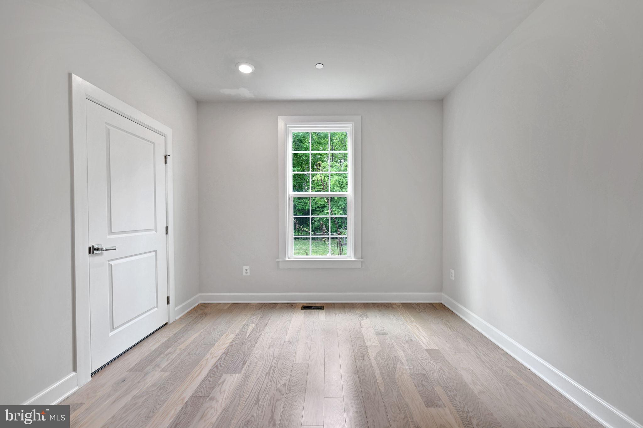 OAK CREEK CLUB - Residential