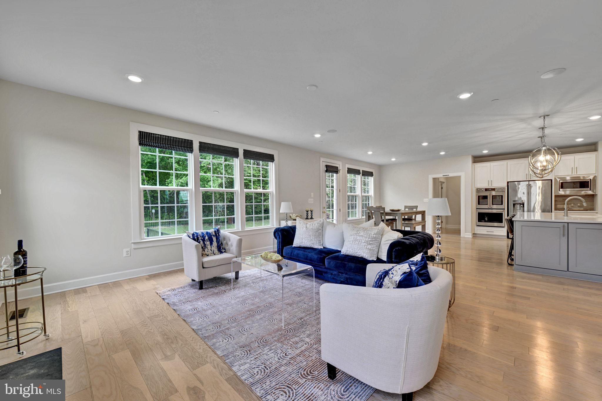 OAK CREEK CLUB - Residential