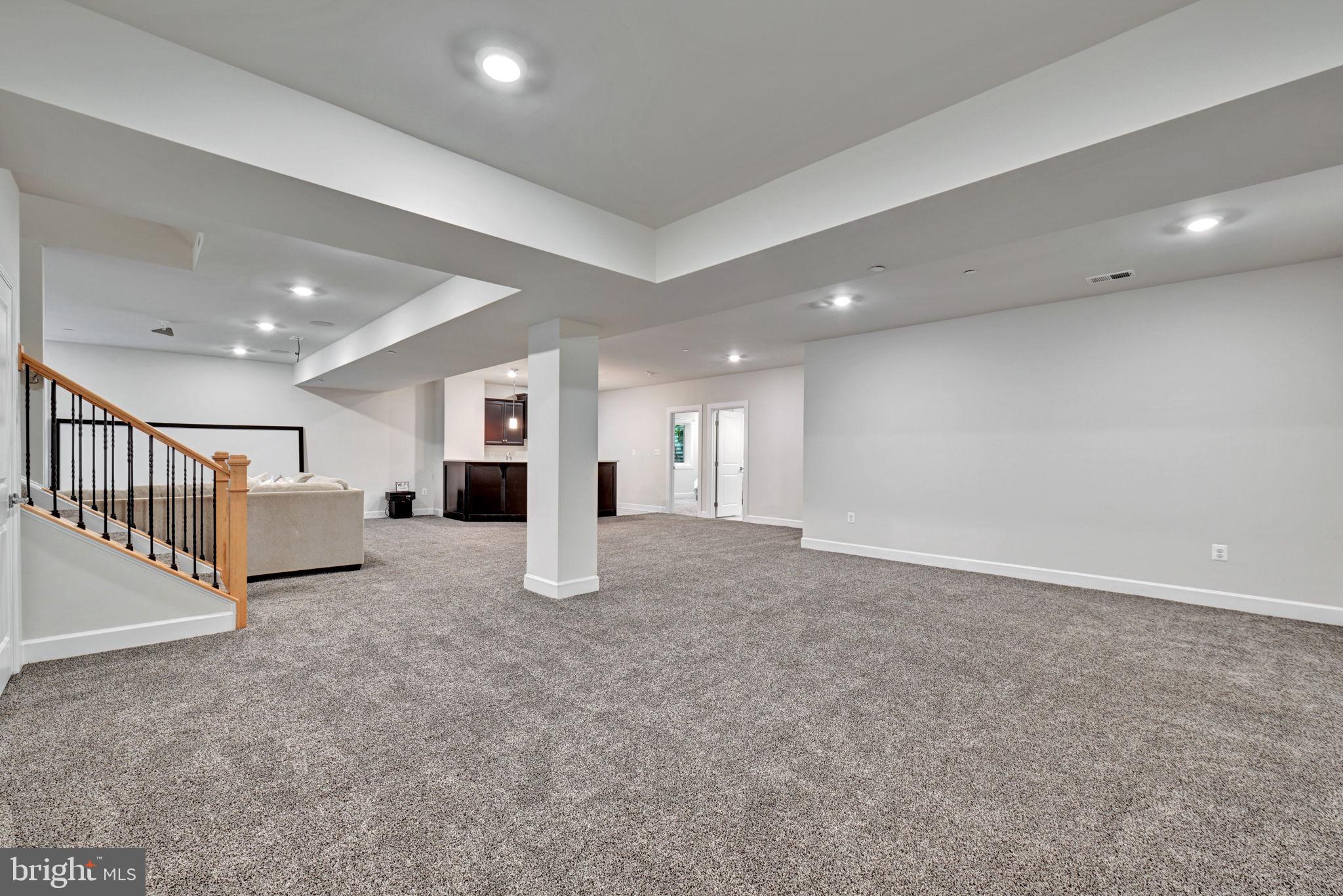 OAK CREEK CLUB - Residential