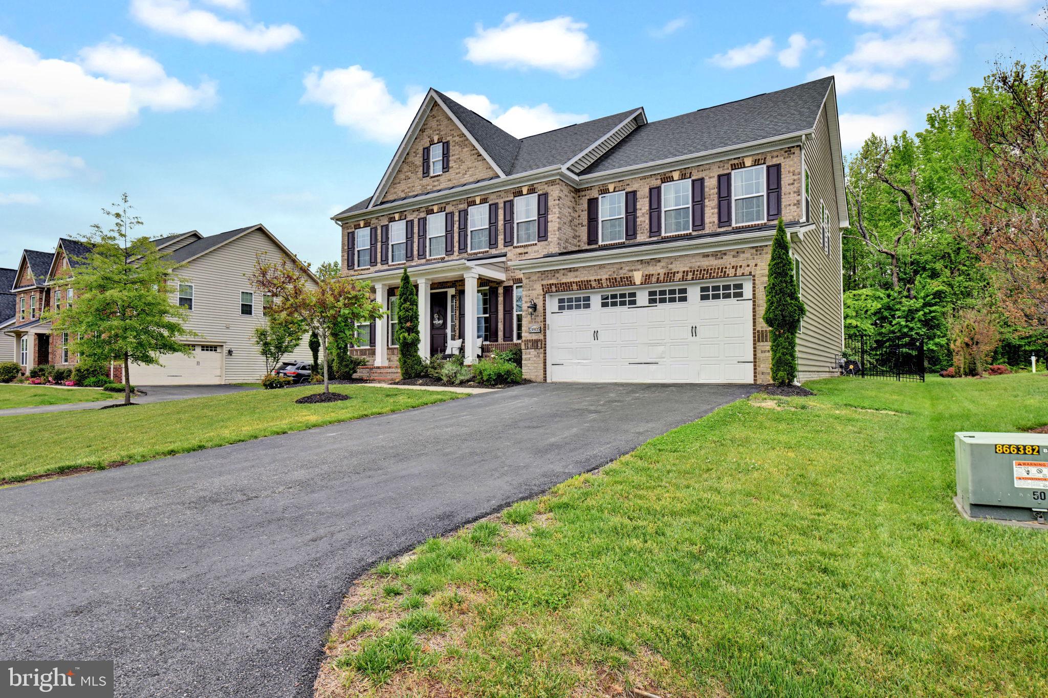 OAK CREEK CLUB - Residential