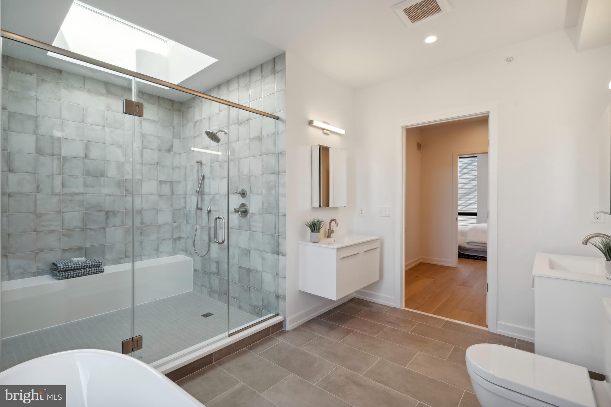 GRADUATE HOSPITAL - Residential