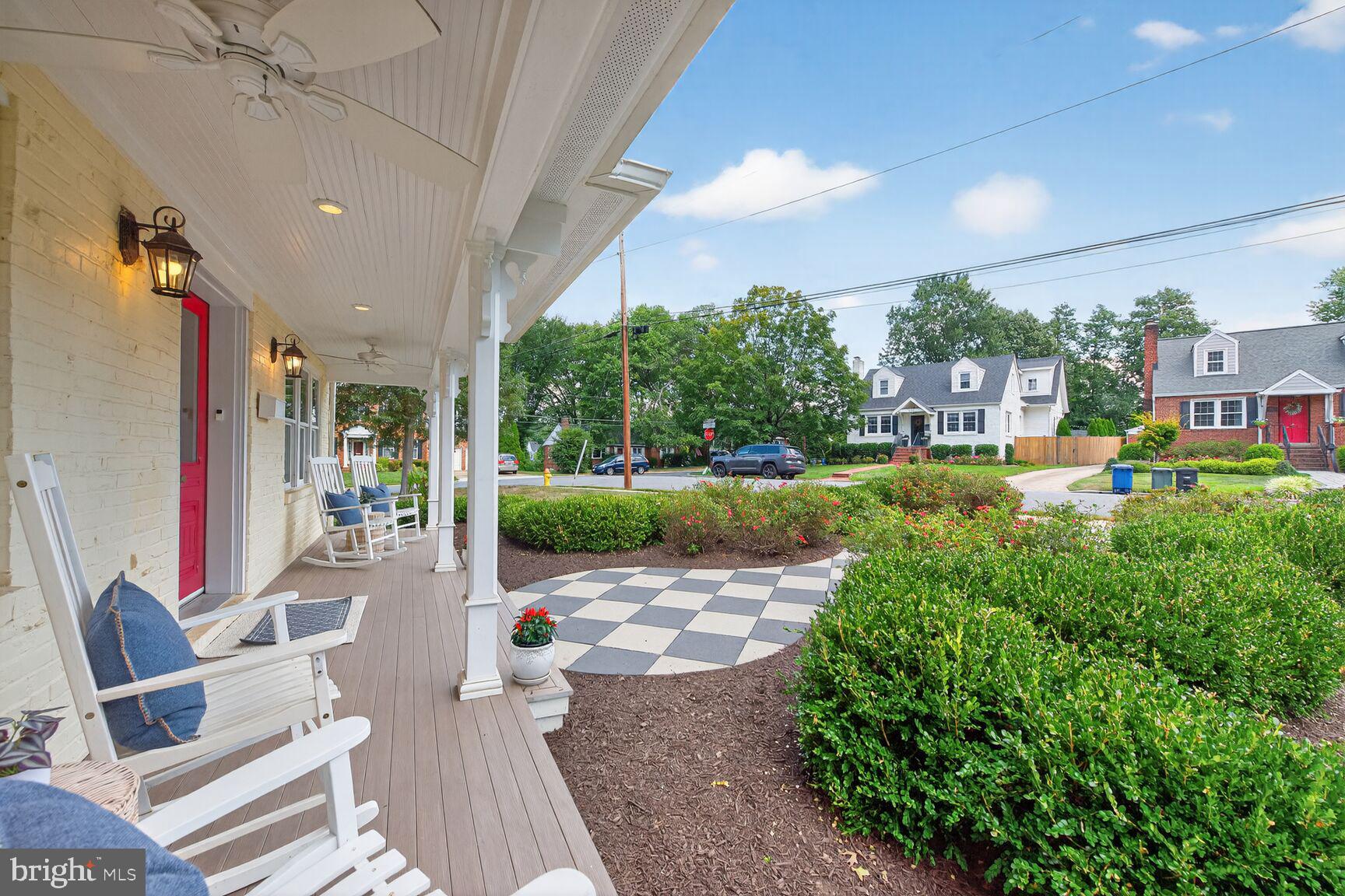 BERKSHIRE OAKWOOD - Residential