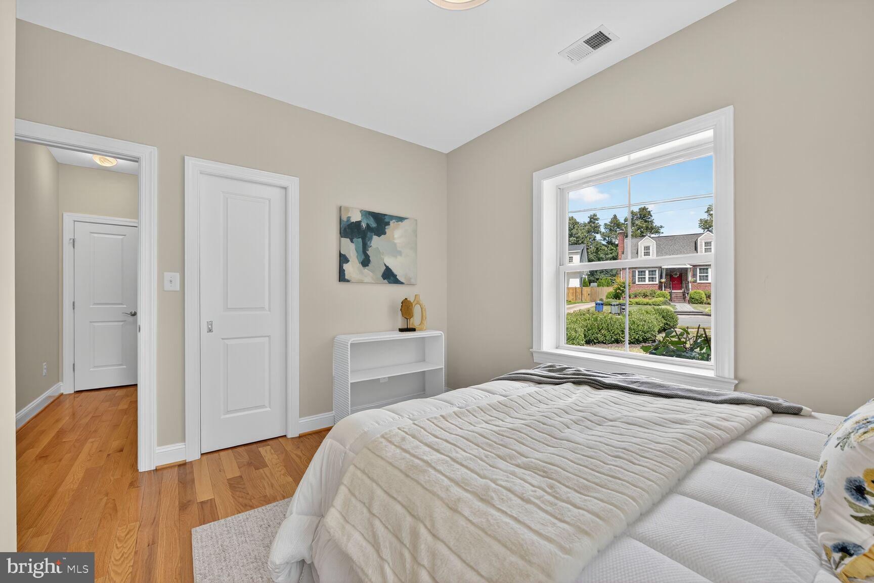 BERKSHIRE OAKWOOD - Residential