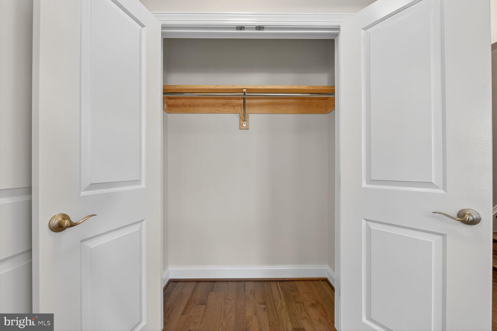 BERKSHIRE OAKWOOD - Residential